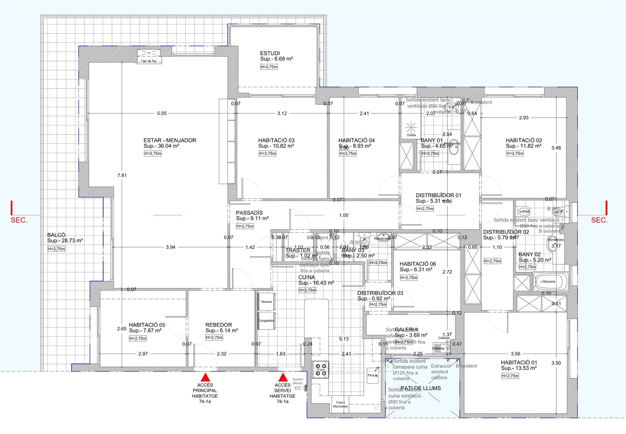 Planta de l'estat actual: sis habitacions, tres distribuïdors, passadís central i cuina tancada